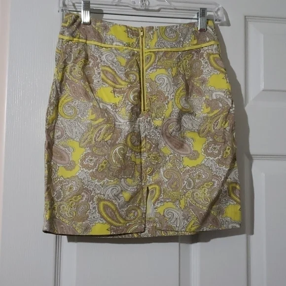 H&M Yellow Paisley Skirt - Picture 5 of 6